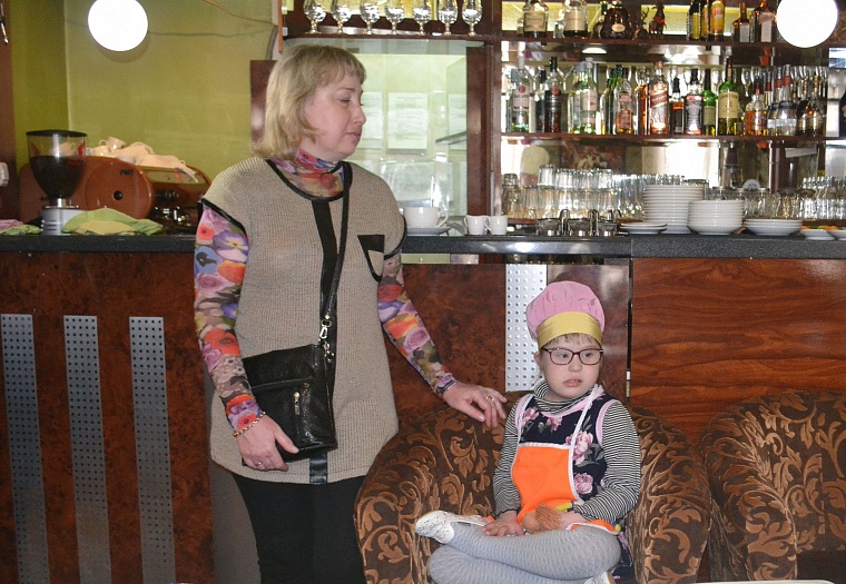 Выход из тени дети с синдромом Дауна начали на кулинарном мастер-классе