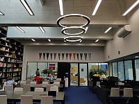 Общий зал в библиотеке