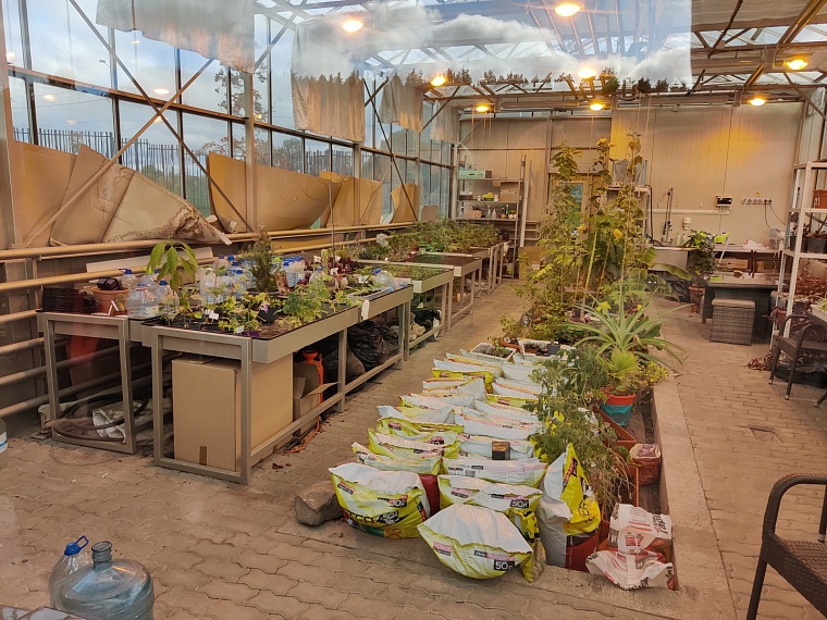 Оранжерея для ботаников и садоводов