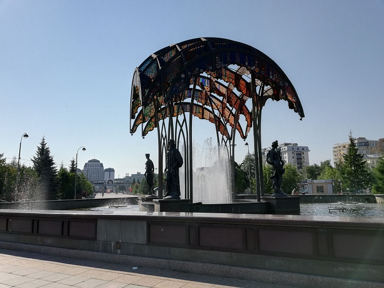 Порывы до 20 м/с: в Тюменской области сохраняется штормовой ветер