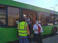 Тюменцы дружно надели маски в автобусах
