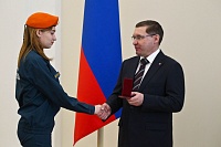 Губернатор Владимир Якушев вручил государственные награды жителям области