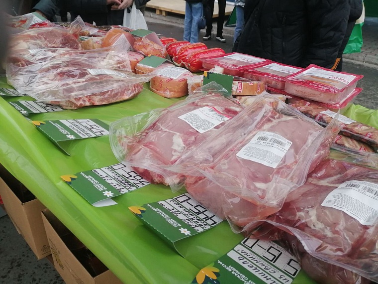 Цены радуют: на площадках фестиваля «Тюменская весна. Всей семьей» заработали продуктовые ярмарки