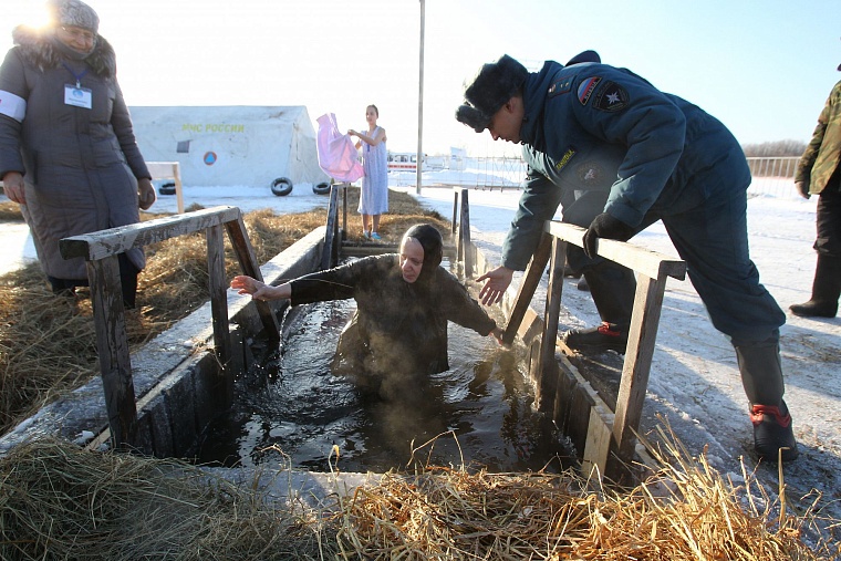 Аншлаг на тюменских купелях ждут в полночь