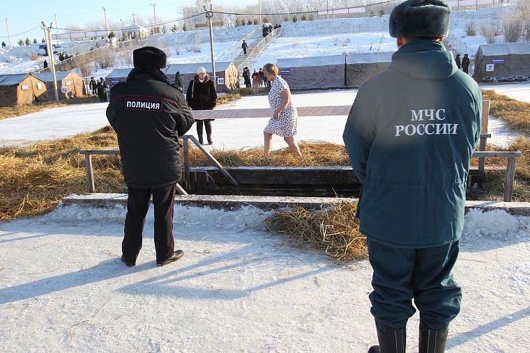 Аншлаг на тюменских купелях ждут в полночь