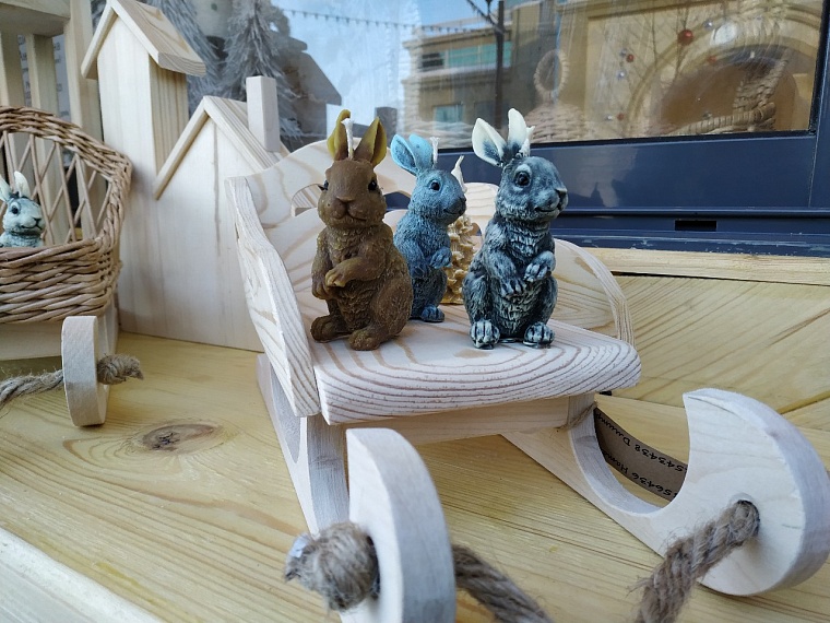 Сбитень, валенки, мед: чем торгуют на ярмарке по ул. Дзержинского