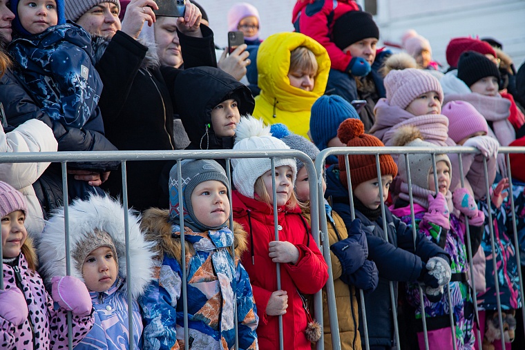 Поезд Деда Мороза сделал остановку в Тюмени