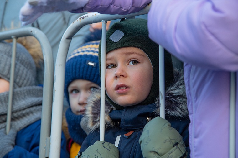 Поезд Деда Мороза сделал остановку в Тюмени