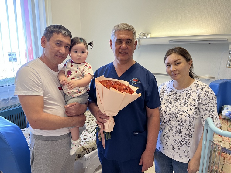 Тюменские врачи спасли маленькую девочку со сложной формой эпилепсии