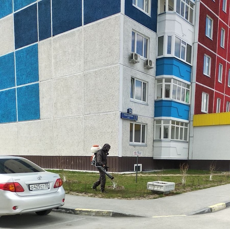 В Тюмени заканчивается противоклещевая обработка территорий