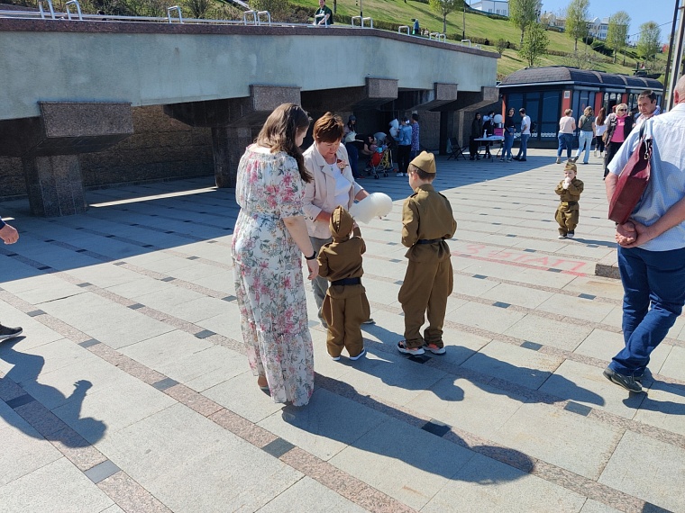 В Тюмени вчера прошло празднование Дня Победы. Как это было — в нашем фотоотчете