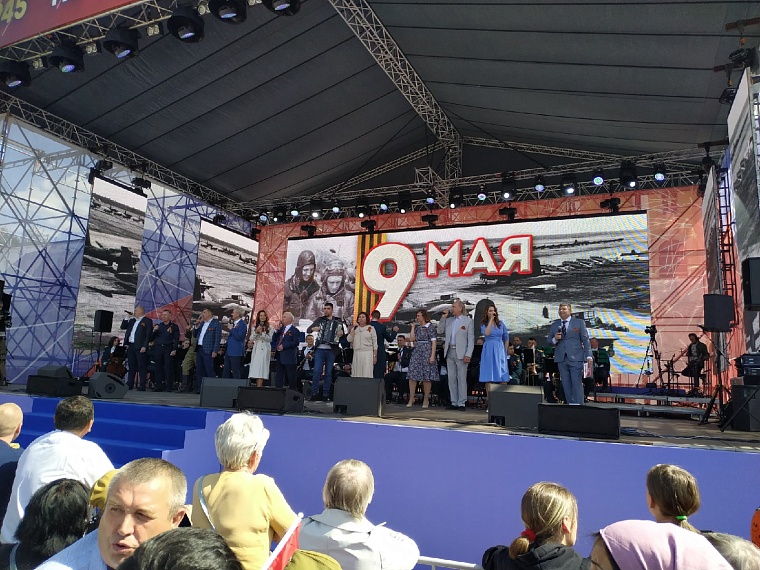 В Тюмени вчера прошло празднование Дня Победы. Как это было — в нашем фотоотчете