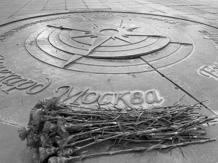 В полдень в Тюмени пройдет траурная акция на Цветном бульваре