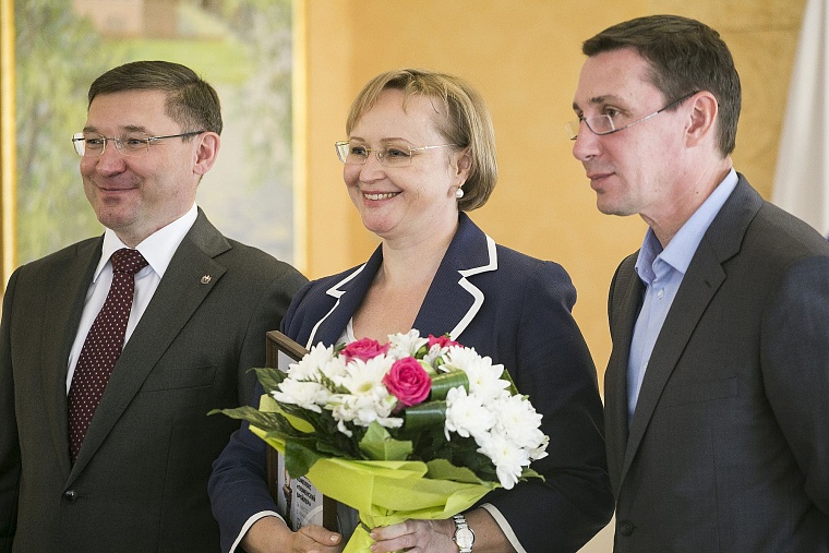 Евгений Гараничев получил «твердый знак» из рук Владимира Якушева