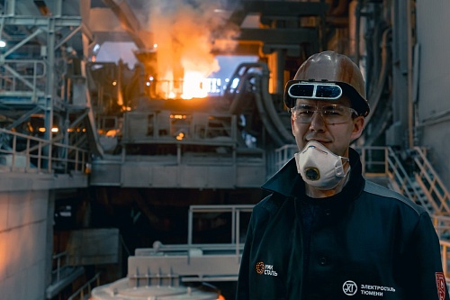 Владимир Якушев поздравил металлургов с профессиональным праздником