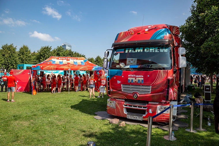 Звезды ТНТ на VK Fest