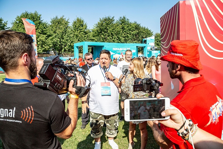 Звезды ТНТ на VK Fest