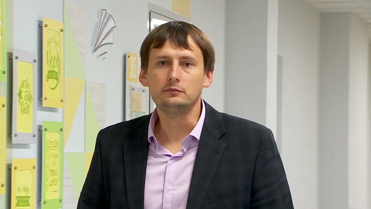 В тюменской гимназии сразу три учителя начальных классов - мужчины