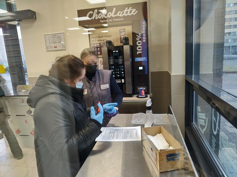 "Мы закрылись, а они нет": соблюдение режима ограничений в Тюмени проверяют шесть мобильных групп