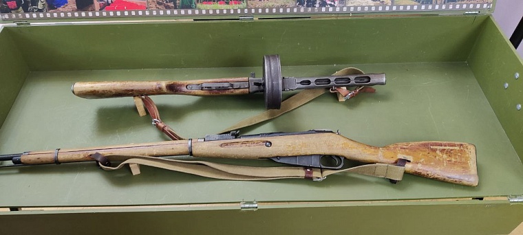 В тюменском дворце "Пионер" прошла выставка "Без срока давности"