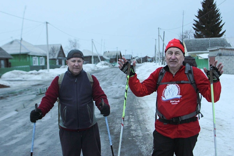 Через 46 км по Сибирскому тракту у корреспондента «Вслух.ру» задымил рюкзак
