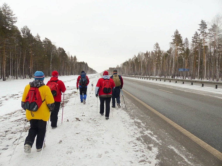 Через 46 км по Сибирскому тракту у корреспондента «Вслух.ру» задымил рюкзак