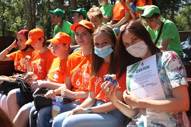 Как в Тюмени записать подростка в «Отряды мэра» в 2021 году