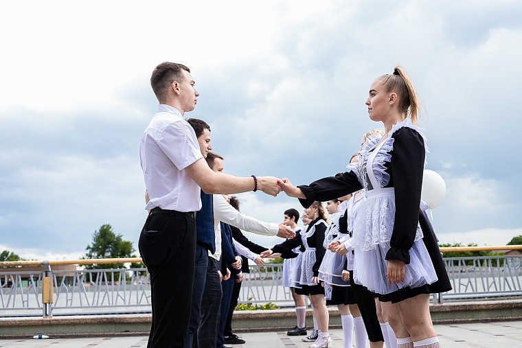 В Тюмени завершился "Вальс на Набережной"