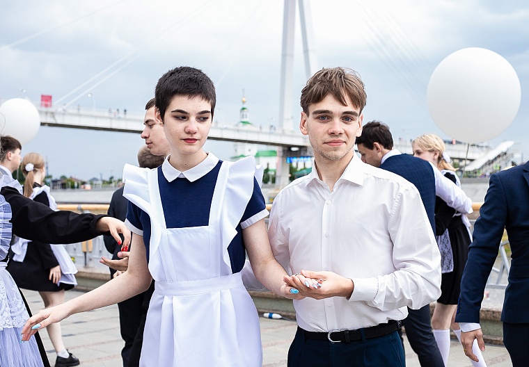 В Тюмени завершился "Вальс на Набережной"