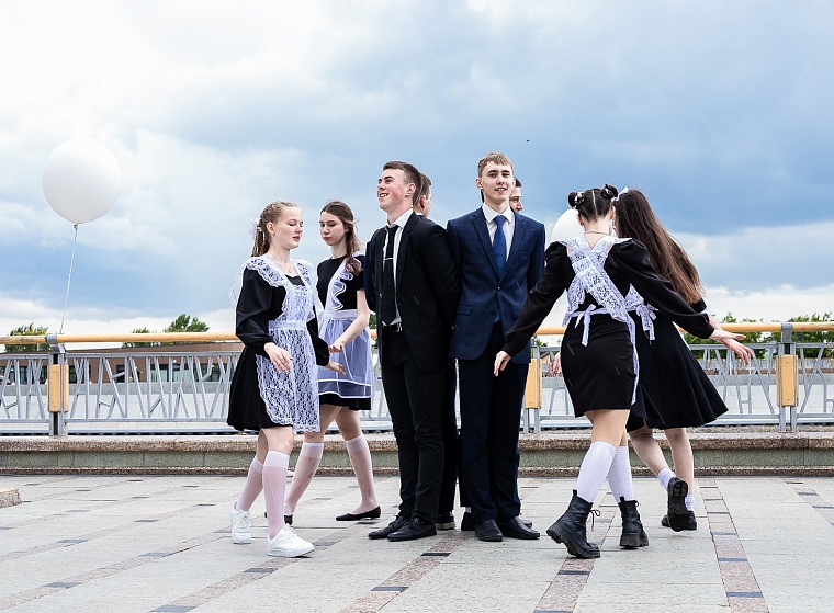 В Тюмени завершился "Вальс на Набережной"