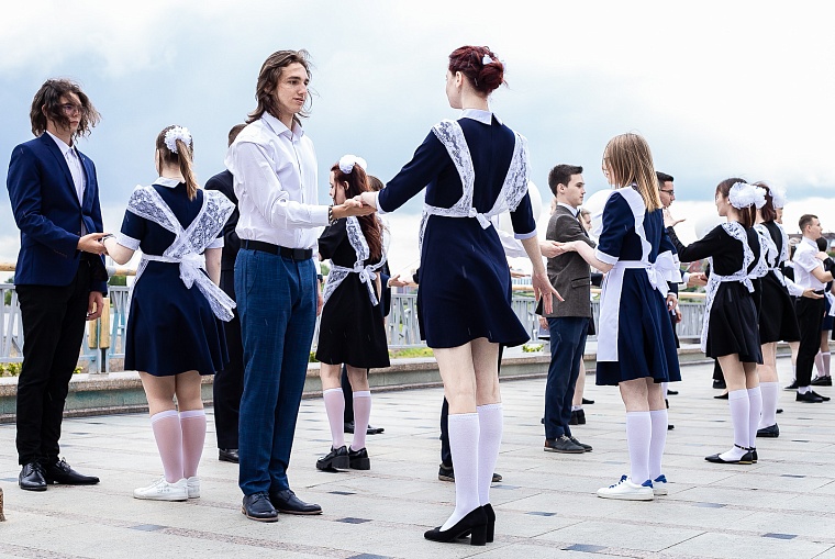 В Тюмени завершился "Вальс на Набережной"