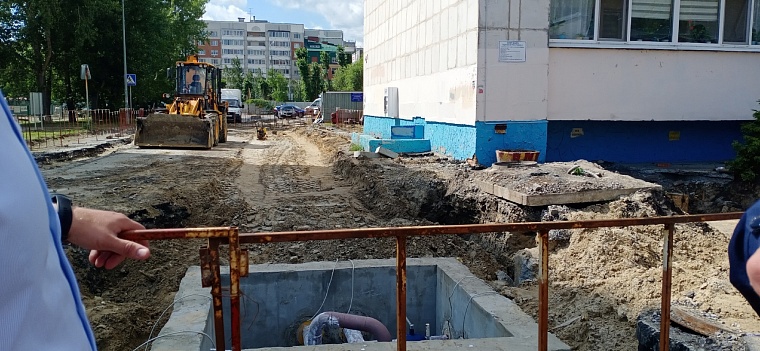 Летом в Калининском округе Тюмени обновят девять дворов и дороги