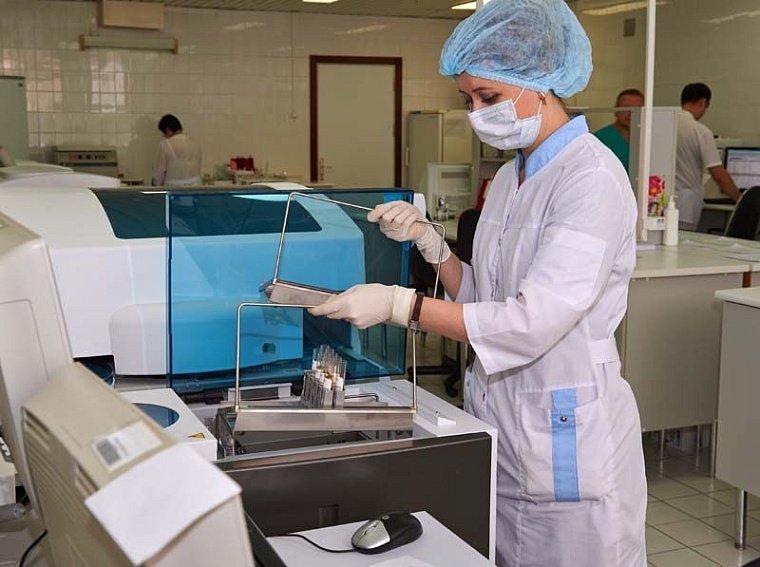 Главврач областной больницы №19 уволен за непрофессиональное распоряжение деньгами