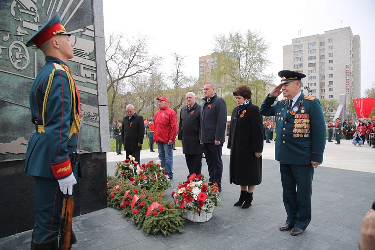 В Тюмени прошел митинг, посвященный присвоению звания Города трудовой доблести