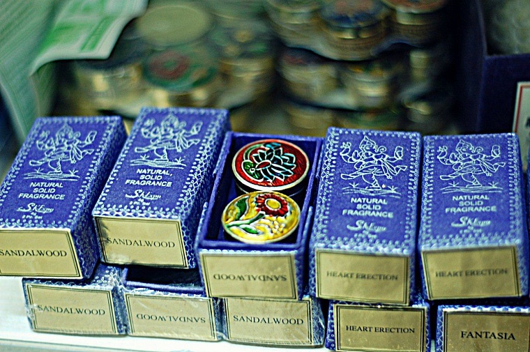 10 мест, где искать новогодние подарки. Маленькие магазины