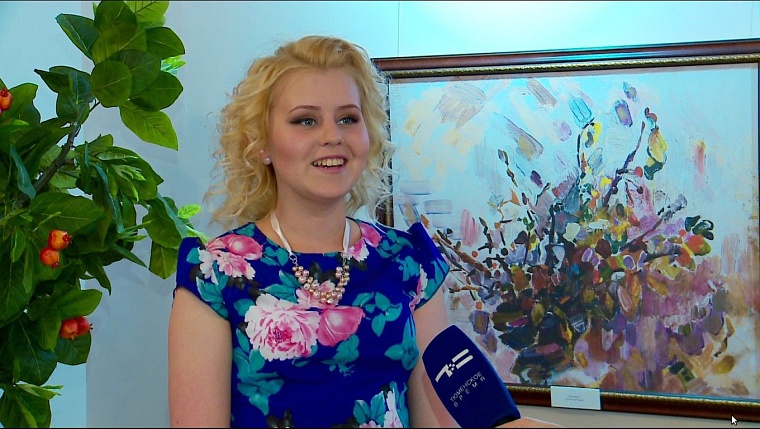 На сцену выходят не обычные девушки