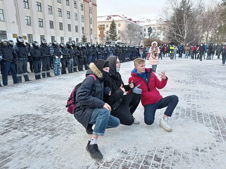 Площадь у технопарка оцеплена полицией