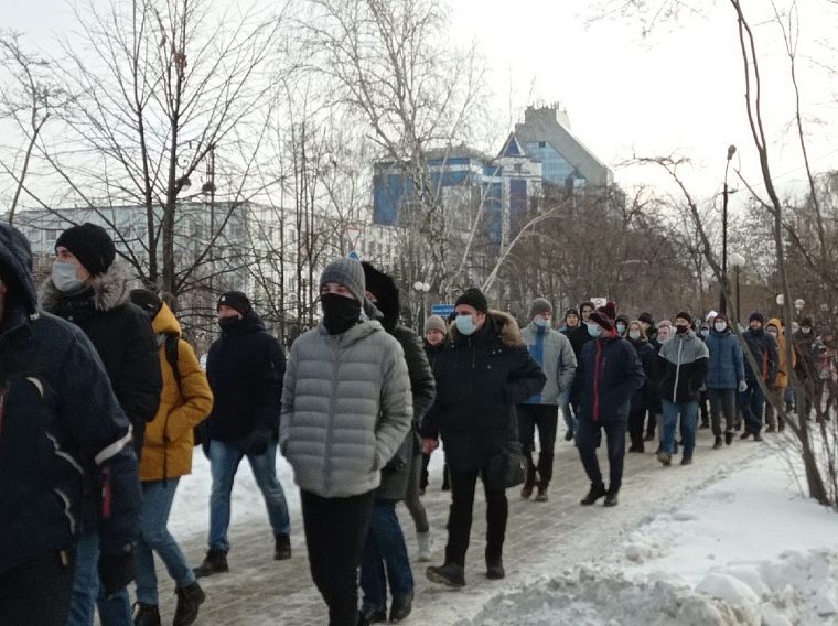 Площадь у технопарка оцеплена полицией