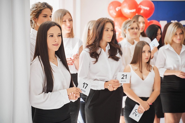 Две Анны и Мария: в Тюмени выбрали красавиц, которые поборются за корону "Мисс Офис"