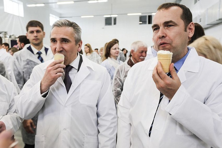 Работа с приставкой: что сделал Александр Моор на посту врио губернатора