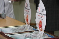 Девять доноров почки из Тюмени получили почетный знак «Дарящий часть себя»