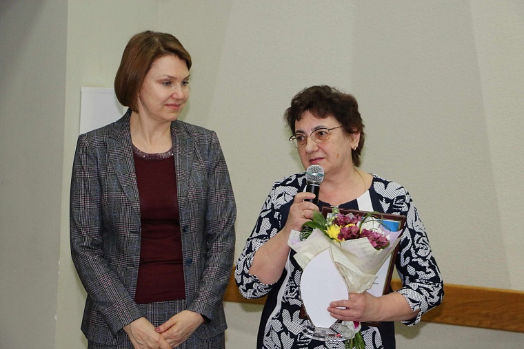 Девять доноров почки из Тюмени получили почетный знак «Дарящий часть себя»