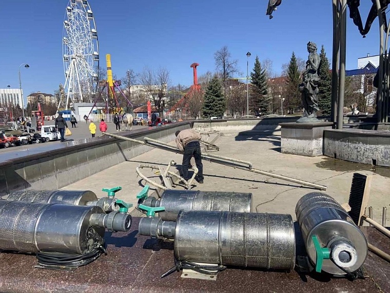 Высохли фонтаны: в Тюмени началась подготовка к зиме