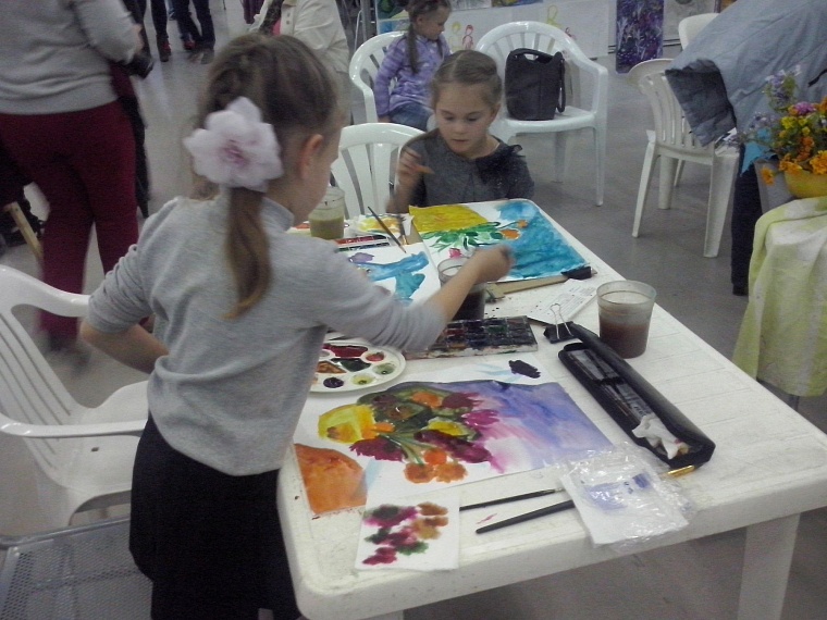 Выставка соцпроектов собрала активных и неуспокоенных