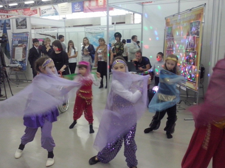 Выставка соцпроектов собрала активных и неуспокоенных