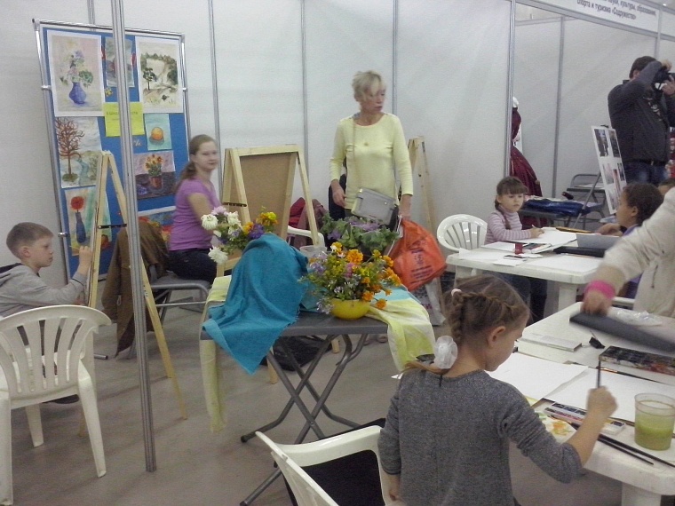 Выставка соцпроектов собрала активных и неуспокоенных