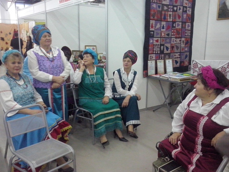 Выставка соцпроектов собрала активных и неуспокоенных