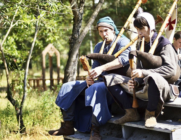 О чем поет Gilead