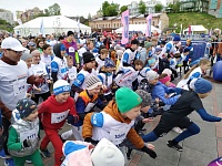 В спортивной акции "ЗаБег.РФ" приняли участие две тысячи тюменцев