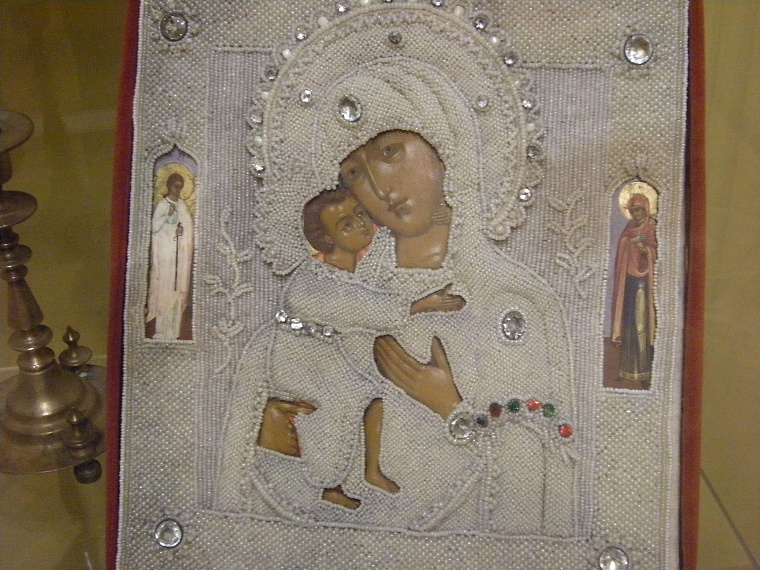 Святые покровители российской армии представлены на выставке икон